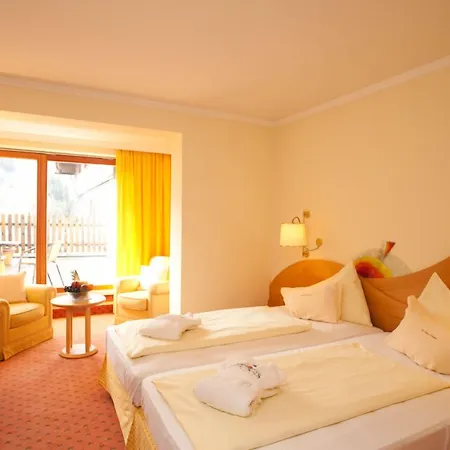 Praegant Otel 4*